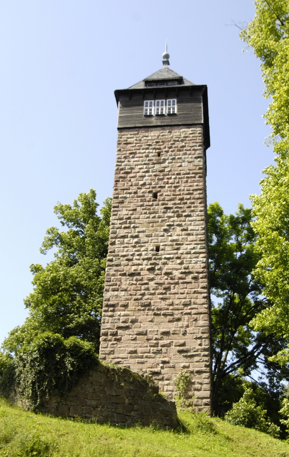 Burg Plesse, rechteckiger Turm